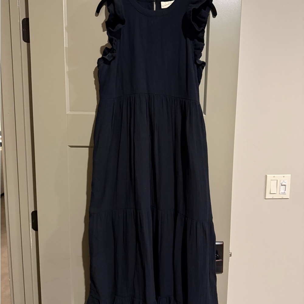 Universal Thread Black Sleeveless Ruffle Dress